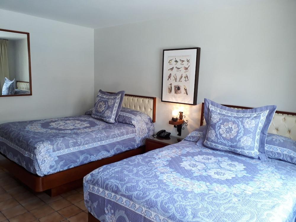 Hotel Isabel Γκουανταλαχάρα Εξωτερικό φωτογραφία