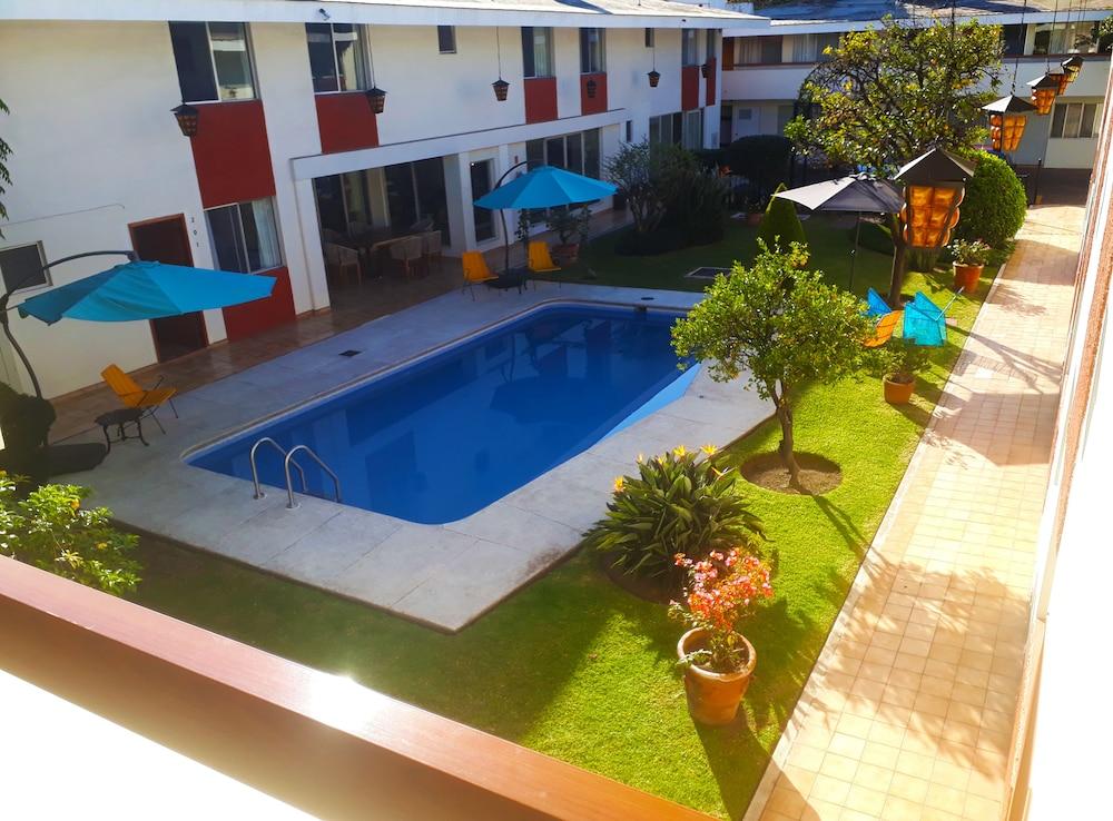 Hotel Isabel Γκουανταλαχάρα Εξωτερικό φωτογραφία