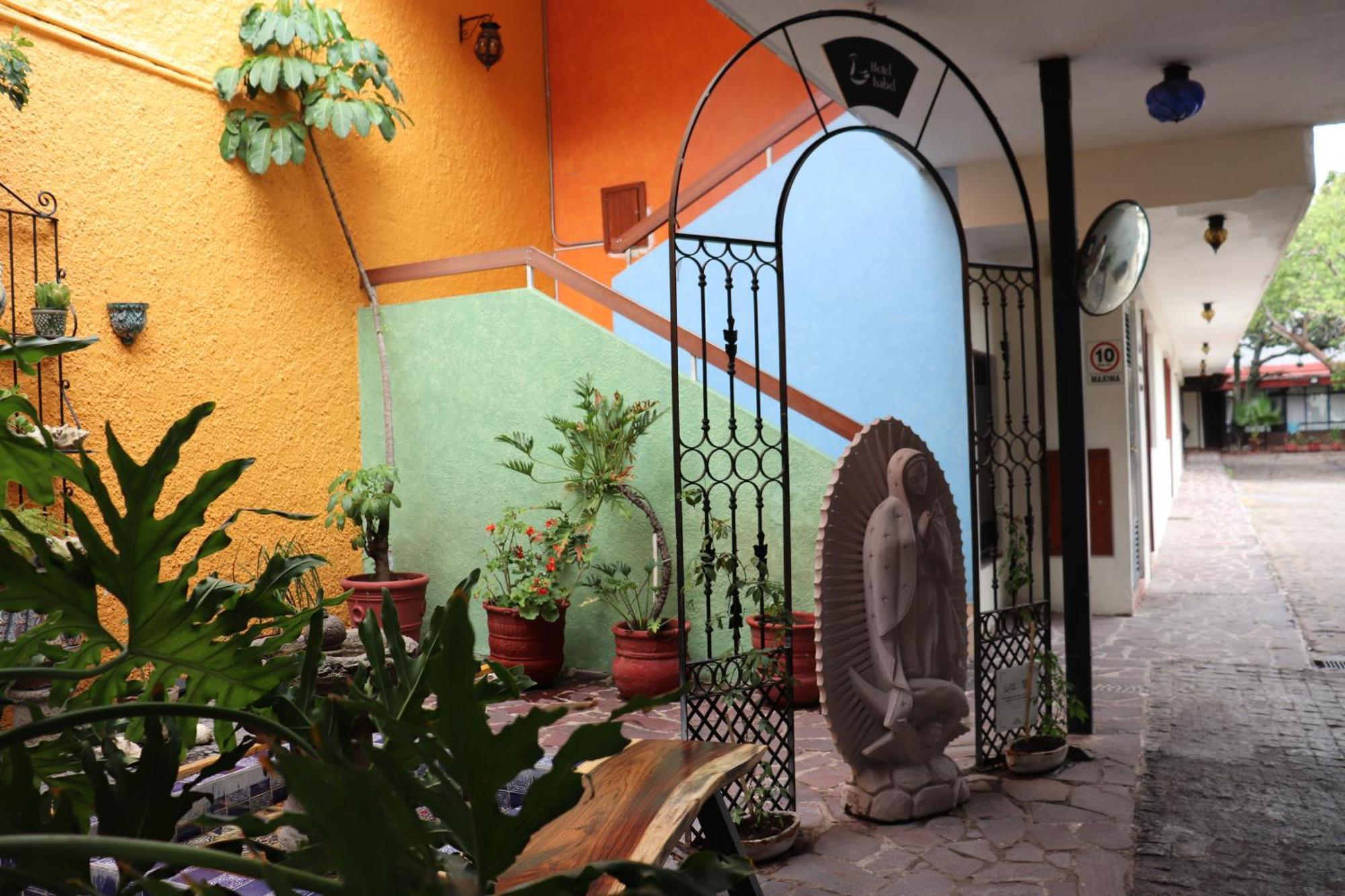 Hotel Isabel Γκουανταλαχάρα Εξωτερικό φωτογραφία