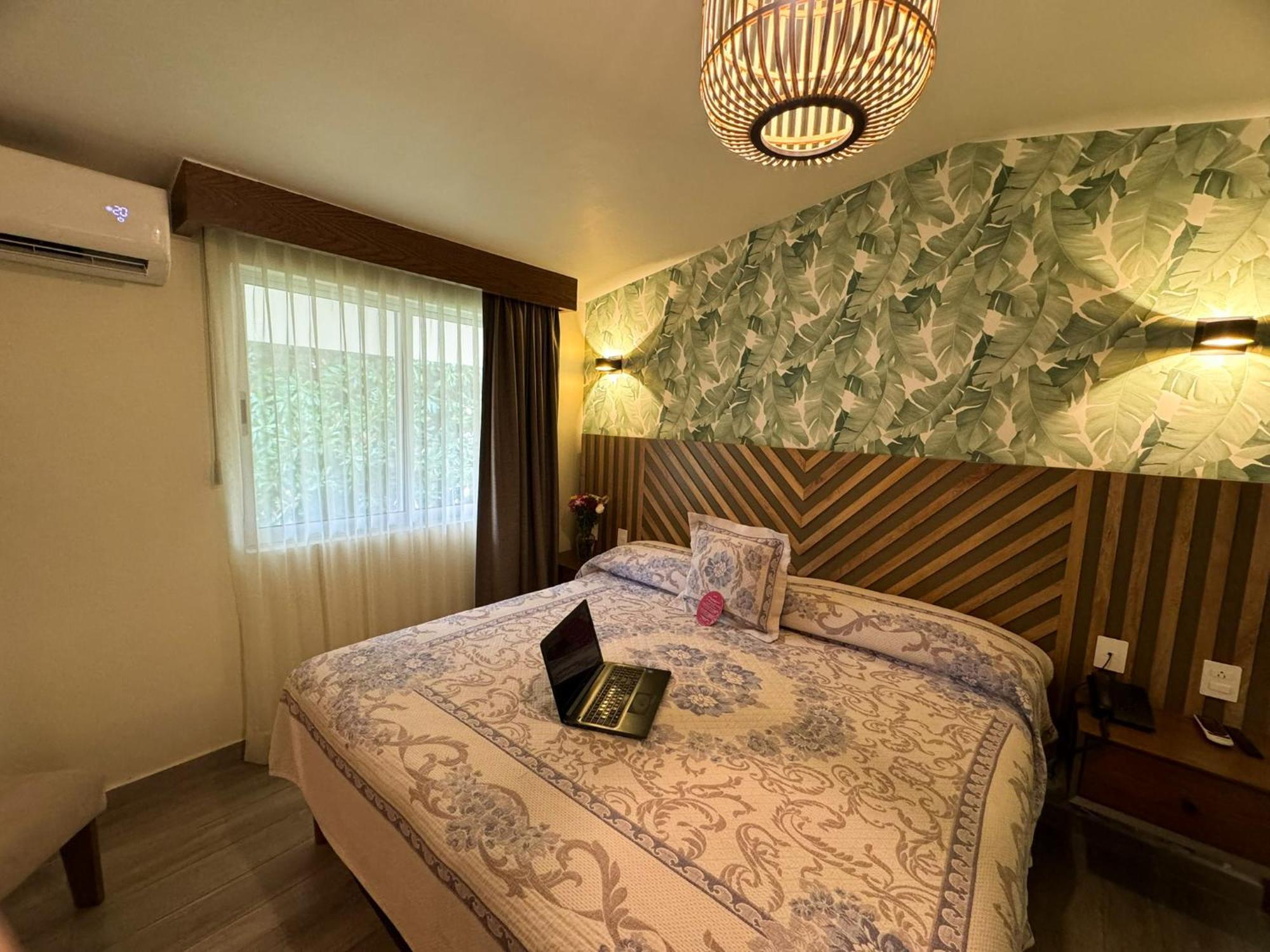 Hotel Isabel Γκουανταλαχάρα Εξωτερικό φωτογραφία