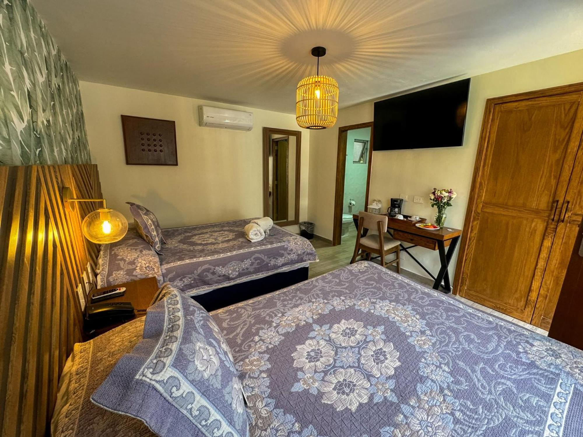 Hotel Isabel Γκουανταλαχάρα Εξωτερικό φωτογραφία