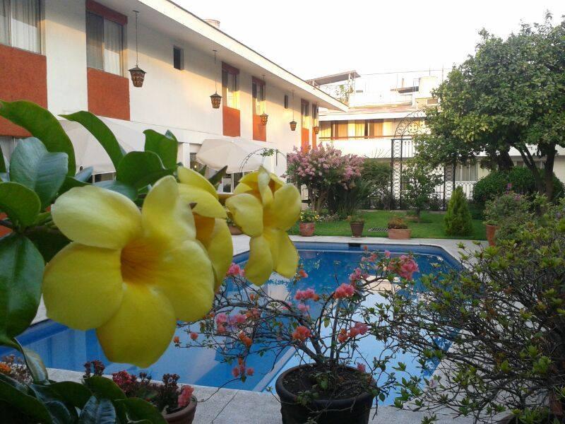 Hotel Isabel Γκουανταλαχάρα Εξωτερικό φωτογραφία
