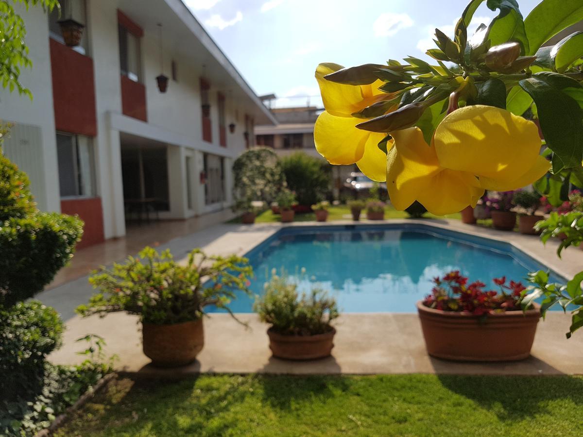 Hotel Isabel Γκουανταλαχάρα Εξωτερικό φωτογραφία
